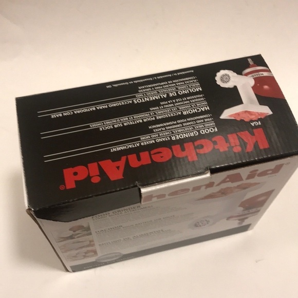NWT KitchenAid® Food Grinder Attachment - Picture 7 of 16
